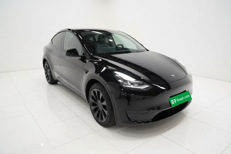 Used Tesla Model Y 2022 Rear-Wheel-Drive Version Front Right 45 Deg