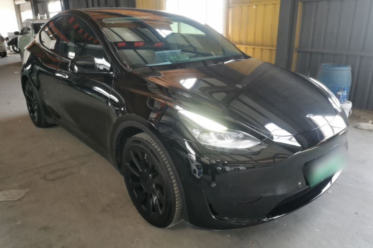 Used Tesla Model Y 2022 Rear-Wheel-Drive Version Front Right 45 Deg