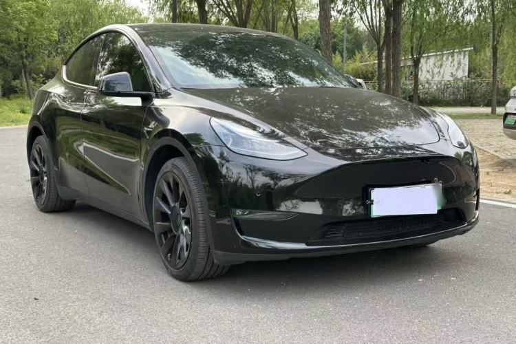 Used Tesla Model Y 2022 Revised Version Long-Range All-Wheel Drive Front Right 45 Deg