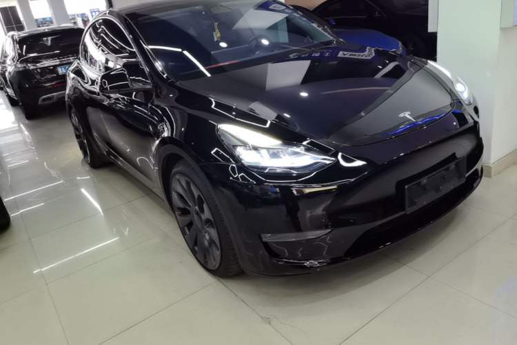 Used Tesla Model Y 2022 Performance High-Performance All-Wheel-Drive Version Front Right 45 Deg