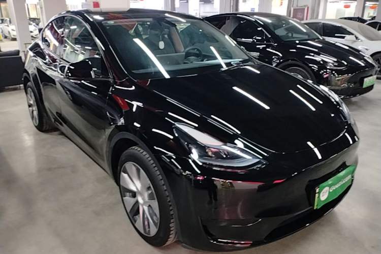 Used Tesla Model Y 2022 Revised Version Rear-Wheel Drive Front Right 45 Deg