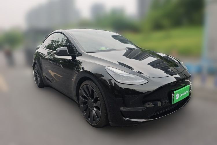 Used Tesla Model Y 2022 Performance High-Performance All-Wheel-Drive Version Front Right 45 Deg