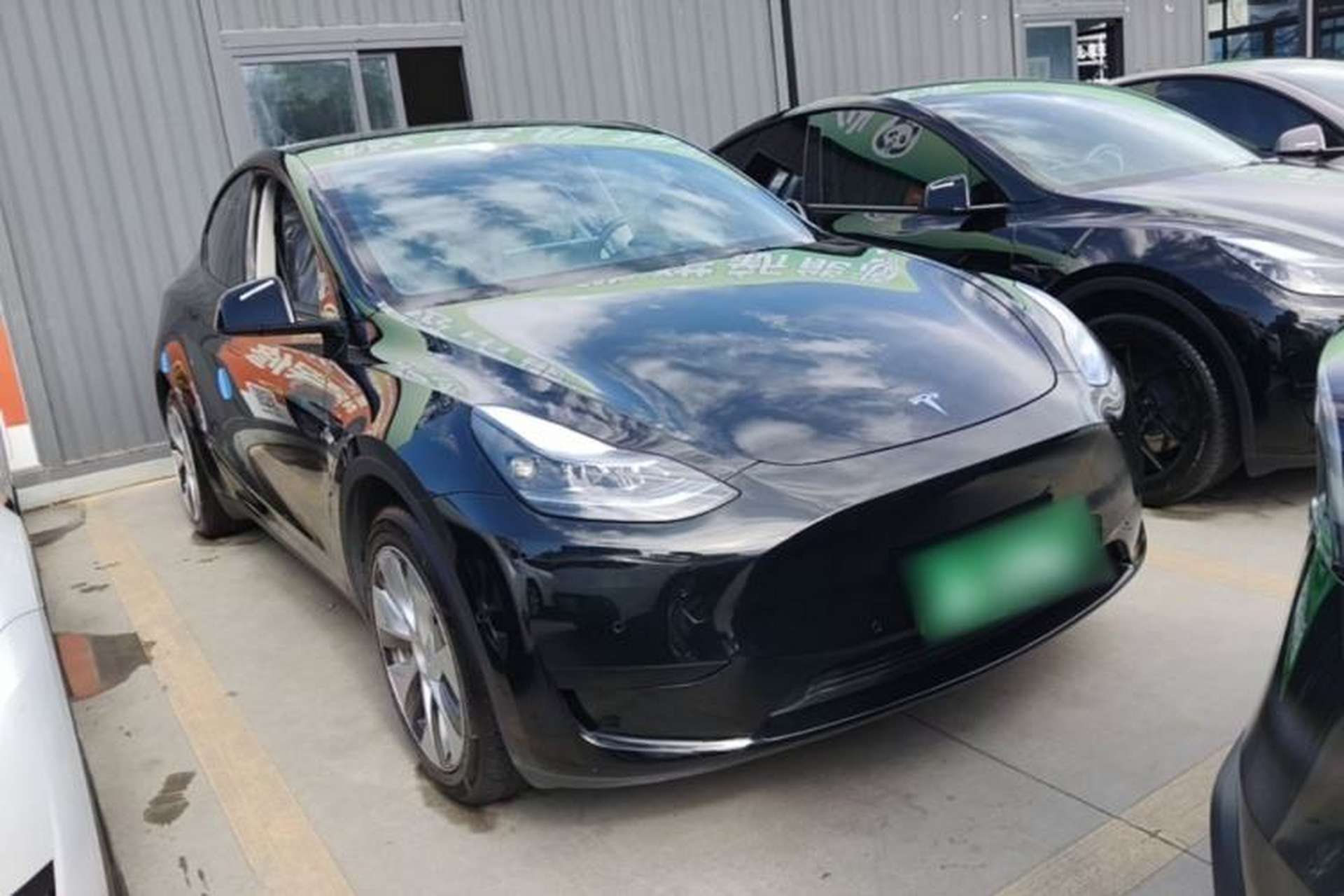 Used Tesla Model Y 2022 Revised Version Rear-Wheel Drive Front Right 45 Deg