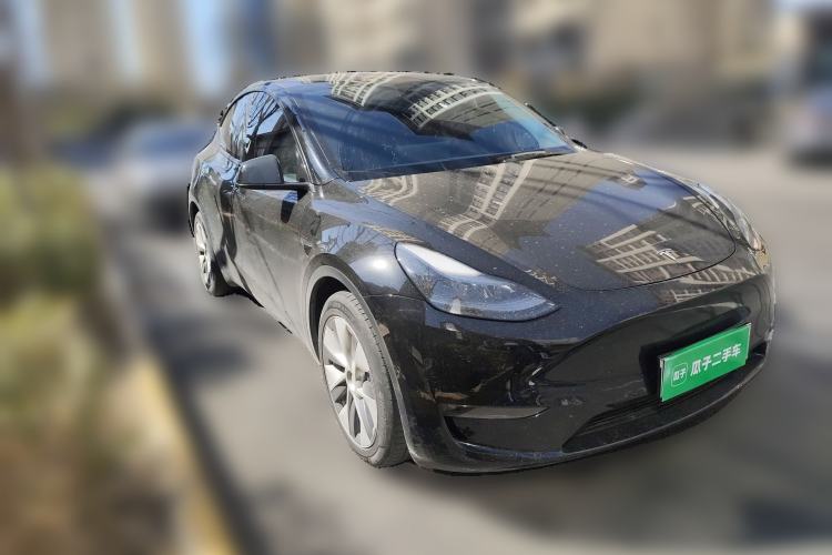 Used Tesla Model Y 2022 Revised Version Long-Range All-Wheel Drive Front Right 45 Deg