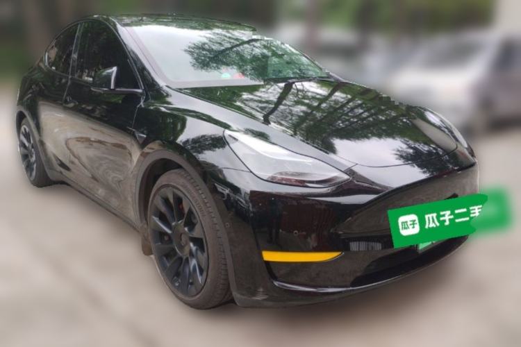 Used Tesla Model Y 2022 Rear-Wheel-Drive Version Front Right 45 Deg