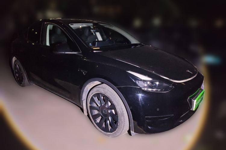 Used Tesla Model Y 2022 Rear-Wheel-Drive Version Front Right 45 Deg