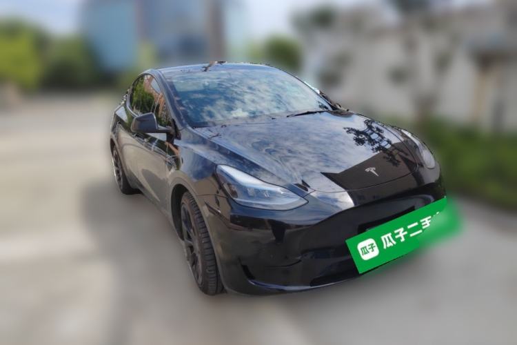 Used Tesla Model Y 2022 Rear-Wheel-Drive Version Front Right 45 Deg