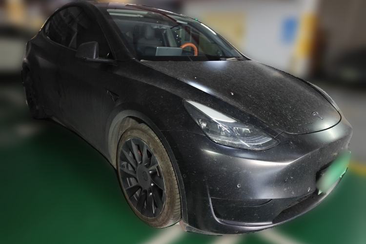 Used Tesla Model Y 2022 Rear-Wheel-Drive Version Front Right 45 Deg