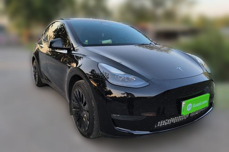 Used Tesla Model Y 2022 Revised Version Long-Range All-Wheel Drive Front Right 45 Deg