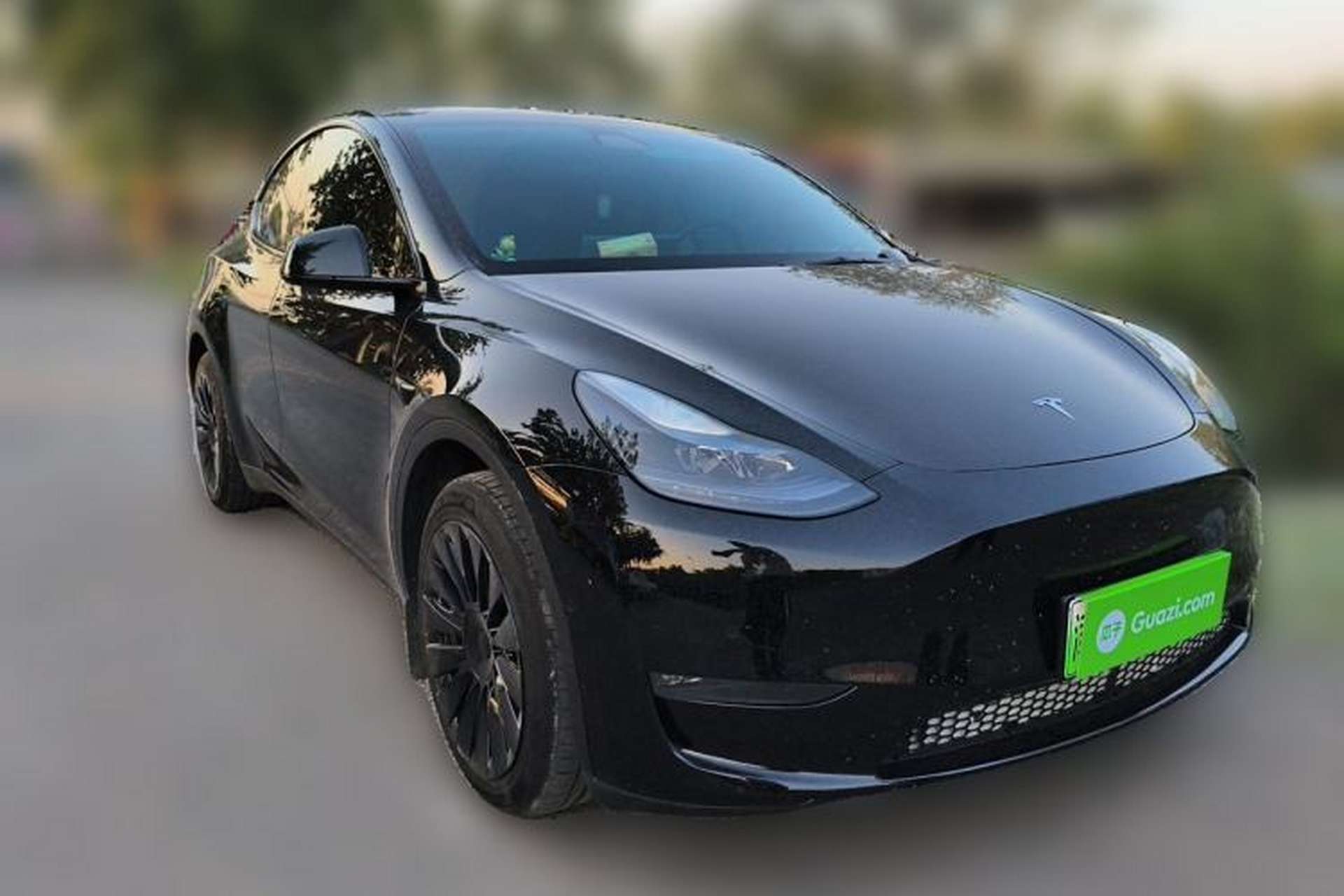 Used Tesla Model Y 2022 Revised Version Long-Range All-Wheel Drive Front Right 45 Deg