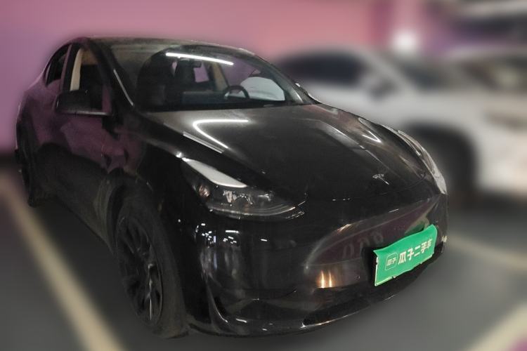 Used Tesla Model Y 2022 Rear-Wheel-Drive Version Front Right 45 Deg