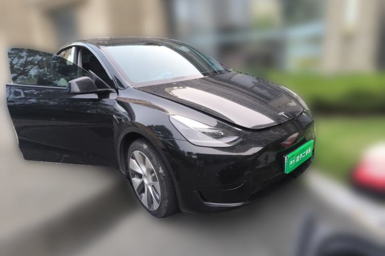 Used Tesla Model Y 2022 Rear-Wheel-Drive Version Front Right 45 Deg
