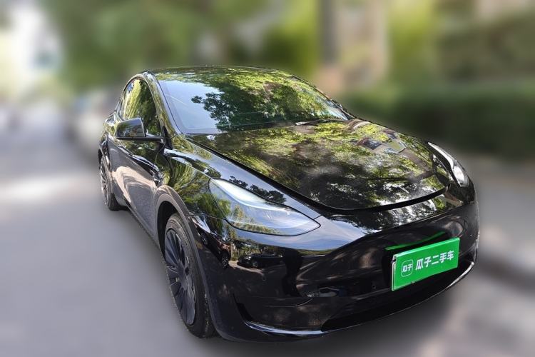 Used Tesla Model Y 2022 Rear-Wheel-Drive Version Front Right 45 Deg