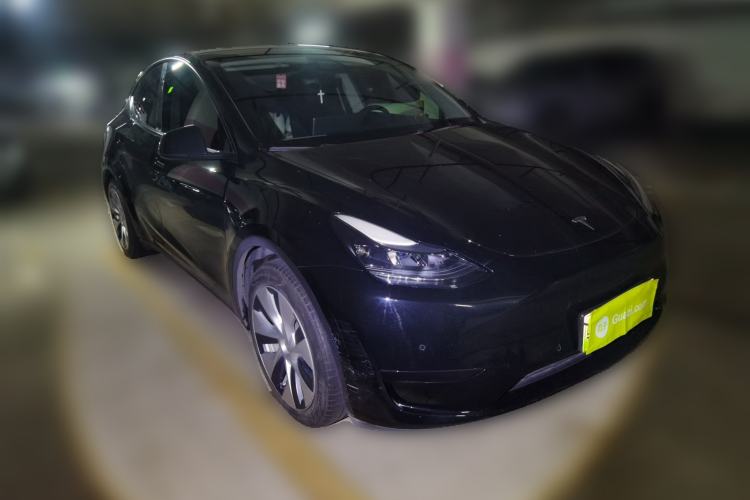 Used Tesla Model Y 2022 Rear-Wheel-Drive Version Front Right 45 Deg
