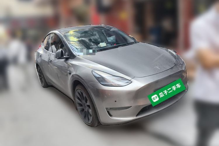 Used Tesla Model Y 2022 Long-Range All-Wheel-Drive Version Front Right 45 Deg