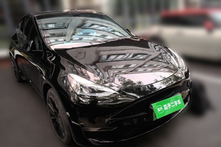 Used Tesla Model Y 2022 Revised Version Long-Range All-Wheel Drive Front Right 45 Deg