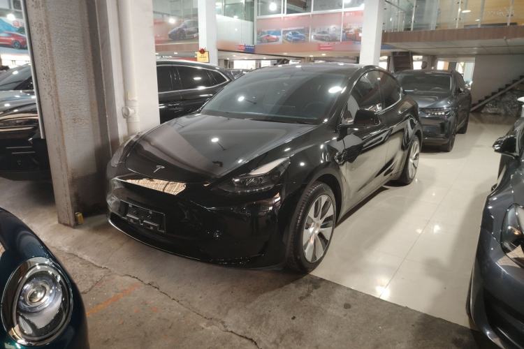Used Tesla Model Y 2022 Revised Version Rear-Wheel Drive Front Right 45 Deg