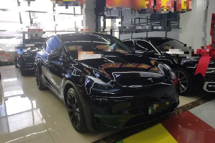 Used Tesla Model Y 2022 Revised Version Long-Range All-Wheel Drive Front Right 45 Deg
