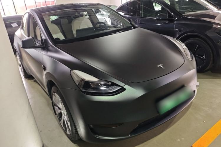 Used Tesla Model Y 2022 Rear-Wheel-Drive Version Front Right 45 Deg
