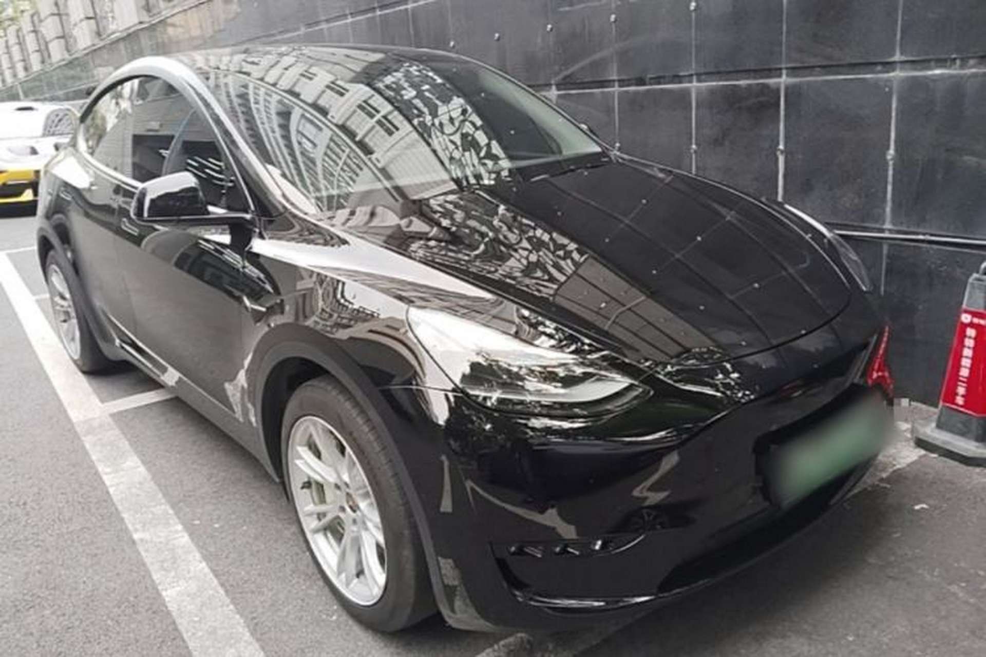 Used Tesla Model Y 2022 Revised Version Rear-Wheel Drive Front Right 45 Deg