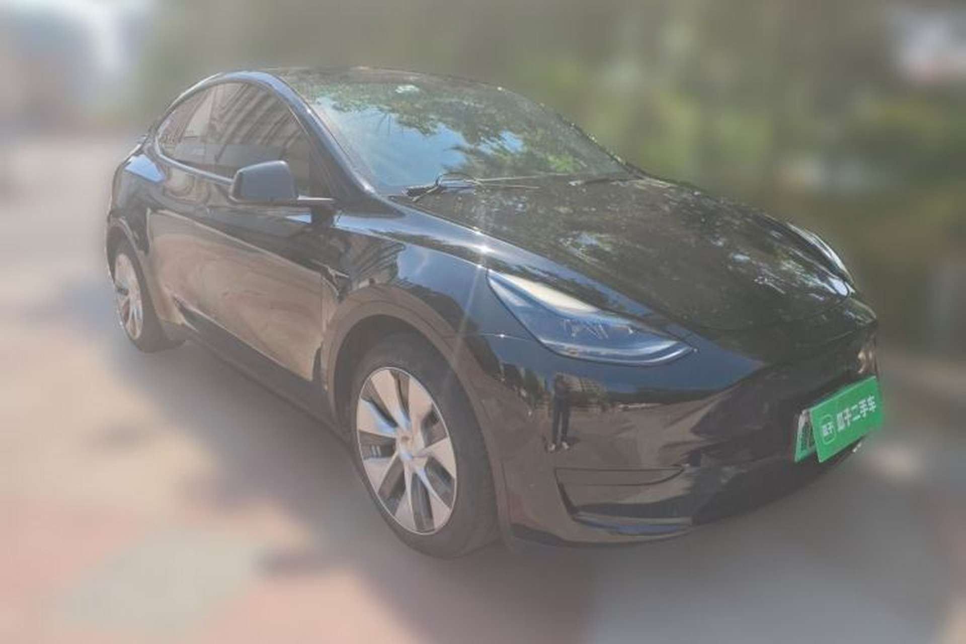 Used Tesla Model Y 2022 Rear-Wheel-Drive Version Front Right 45 Deg
