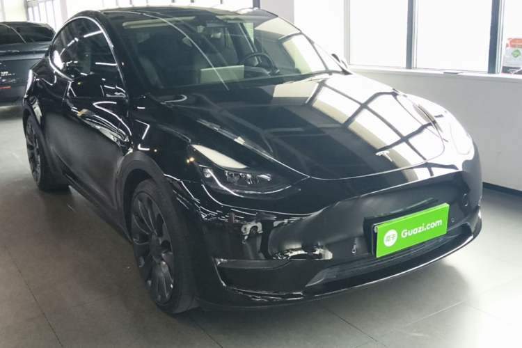 Used Tesla Model Y 2022 Performance High-Performance All-Wheel-Drive Version Front Right 45 Deg