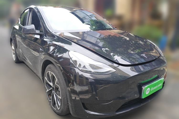 Used Tesla Model Y 2022 Rear-Wheel-Drive Version Front Right 45 Deg