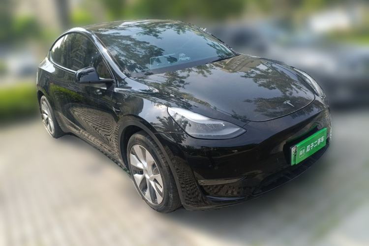Used Tesla Model Y 2022 Revised Version Long-Range All-Wheel Drive Front Right 45 Deg