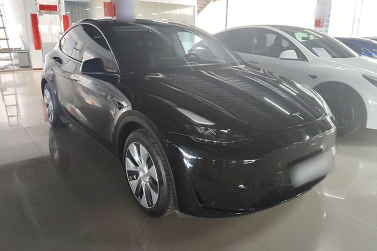 Used Tesla Model Y 2022 Rear-Wheel-Drive Version Front Right 45 Deg