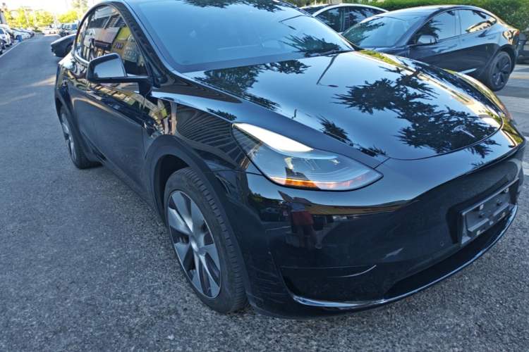 Used Tesla Model Y 2022 Revised Version Rear-Wheel Drive Front Right 45 Deg