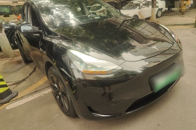 Used Tesla Model Y 2022 Rear-Wheel-Drive Version Front Right 45 Deg