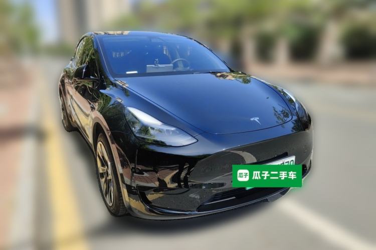 Used Tesla Model Y 2022 Rear-Wheel-Drive Version Front Right 45 Deg