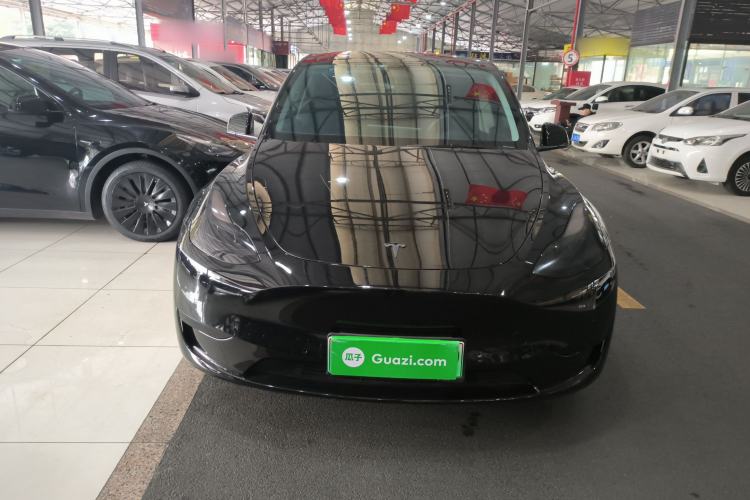 Used Tesla Model Y 2022 Rear-Wheel-Drive Version Front