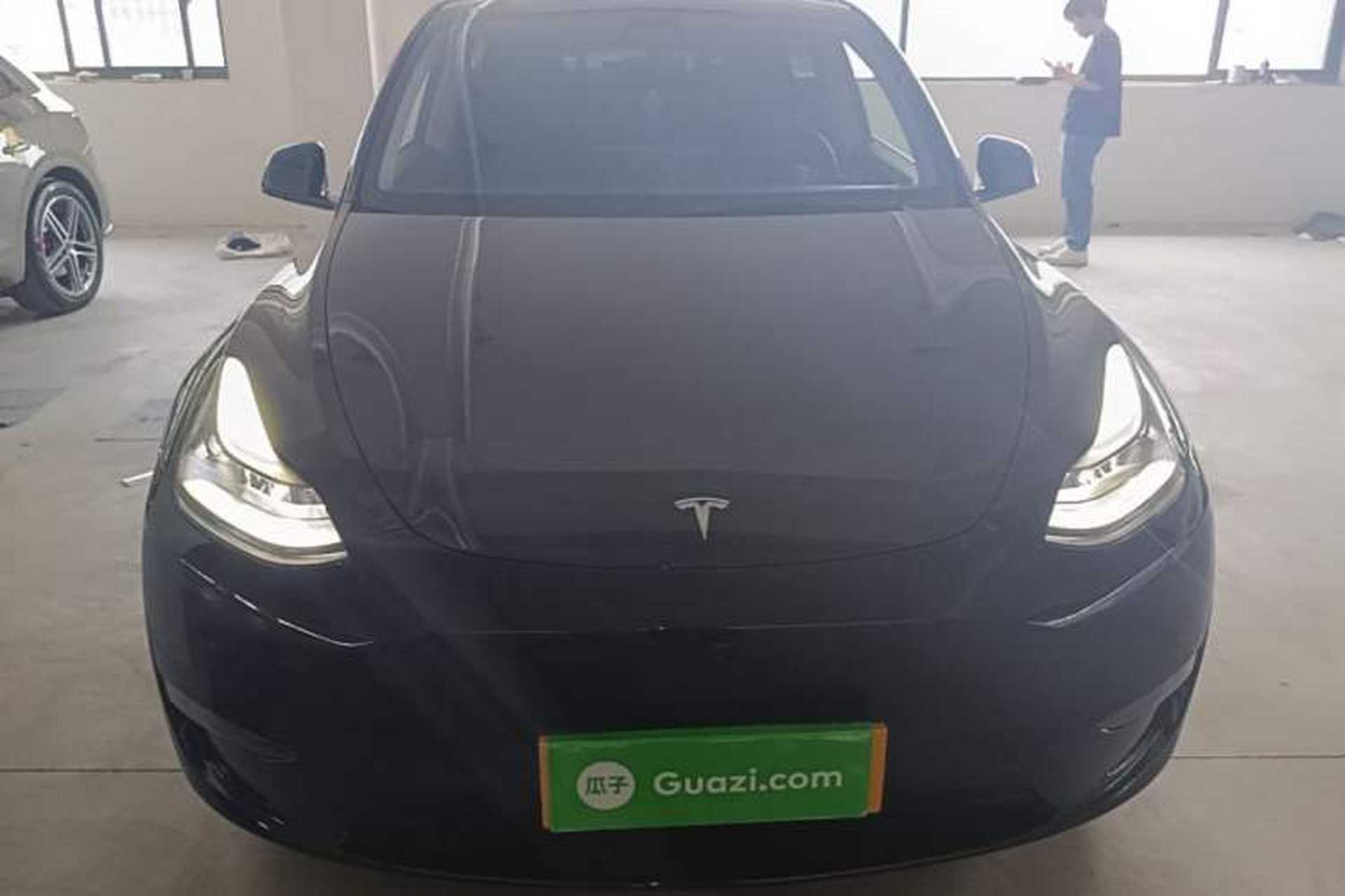 Used Tesla Model Y 2022 Long-Range All-Wheel-Drive Version Front