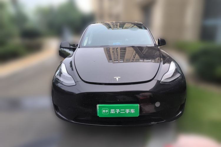 Used Tesla Model Y 2022 Rear-Wheel-Drive Version Front