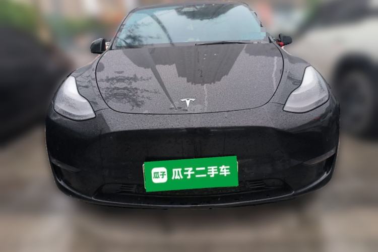 Used Tesla Model Y 2022 Long-Range All-Wheel-Drive Version Front