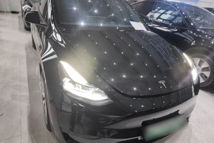 Used Tesla Model Y 2022 Rear-Wheel-Drive Version Front
