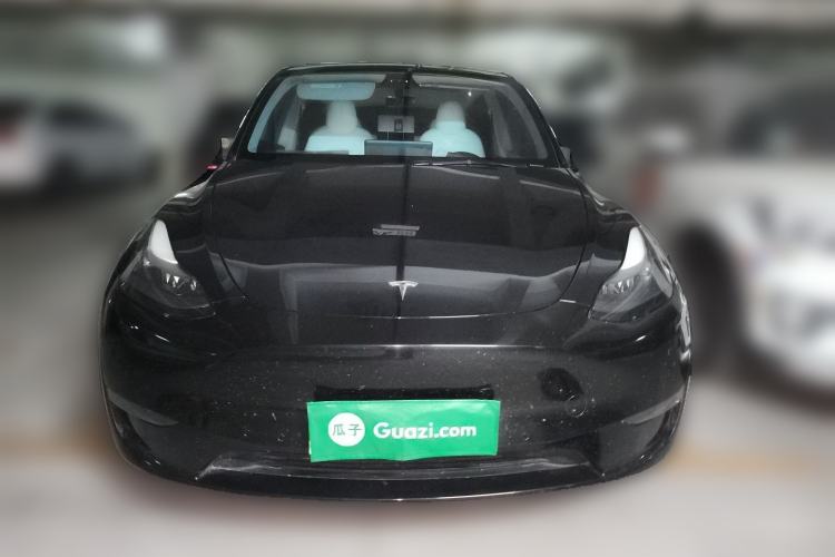 Used Tesla Model Y 2022 Long-Range All-Wheel-Drive Version Front