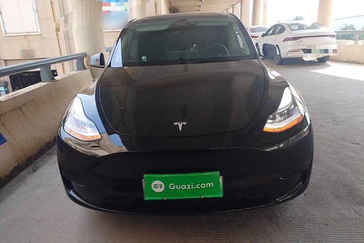 Used Tesla Model Y 2022 Rear-Wheel-Drive Version Front