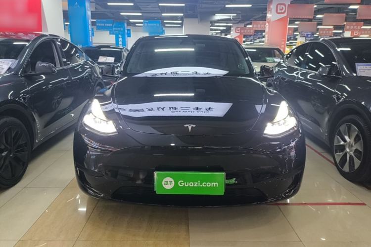 Used Tesla Model Y 2022 Rear-Wheel-Drive Version Front