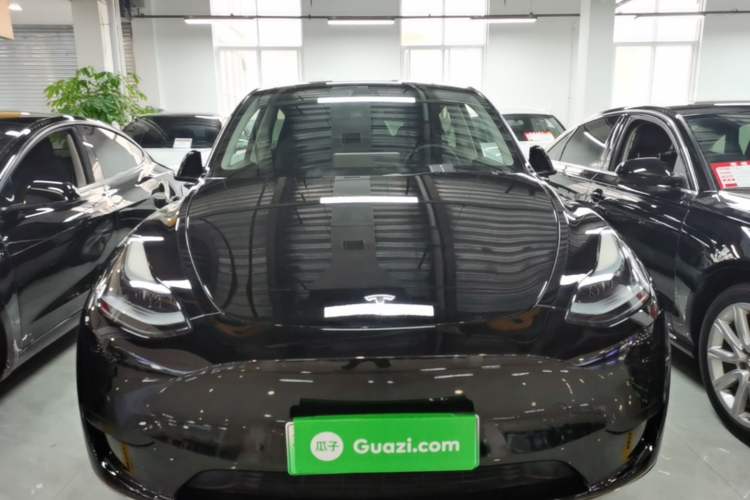 Used Tesla Model Y 2022 Rear-Wheel-Drive Version Front