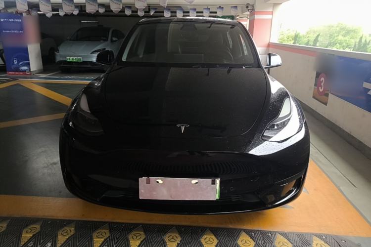 Used Tesla Model Y 2022 Rear-Wheel-Drive Version Front
