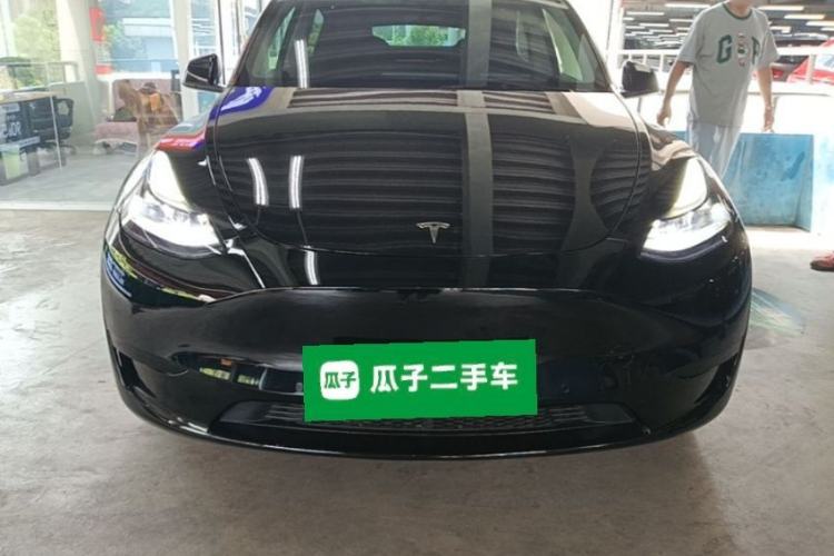 Used Tesla Model Y 2022 Rear-Wheel-Drive Version Front