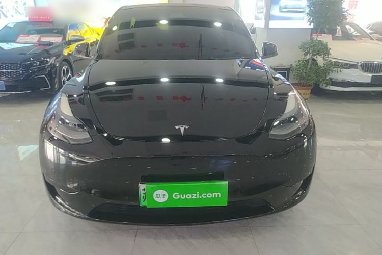 Used Tesla Model Y 2022 Rear-Wheel-Drive Version Front