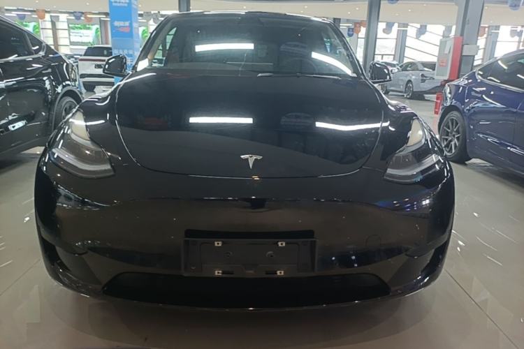 Used Tesla Model Y 2022 Rear-Wheel-Drive Version Front