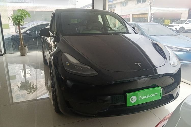 Used Tesla Model Y 2022 Rear-Wheel-Drive Version Front