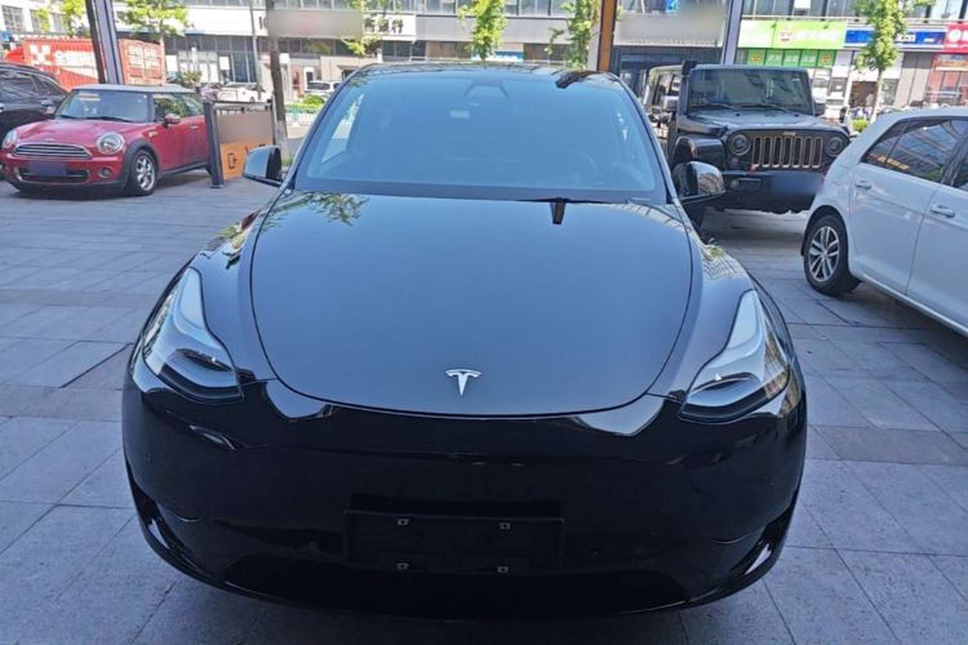 Used Tesla Model Y 2022 Rear-Wheel-Drive Version Front