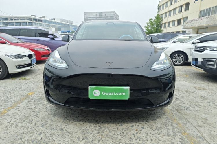 Used Tesla Model Y 2022 Rear-Wheel-Drive Version Front