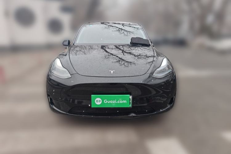 Used Tesla Model Y 2022 Rear-Wheel-Drive Version Front