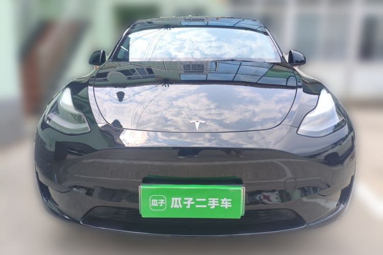 Used Tesla Model Y 2022 Rear-Wheel-Drive Version Front